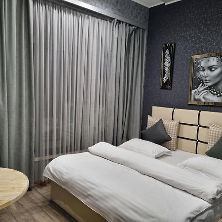 Day Inn Hotel 예레반 외부 사진